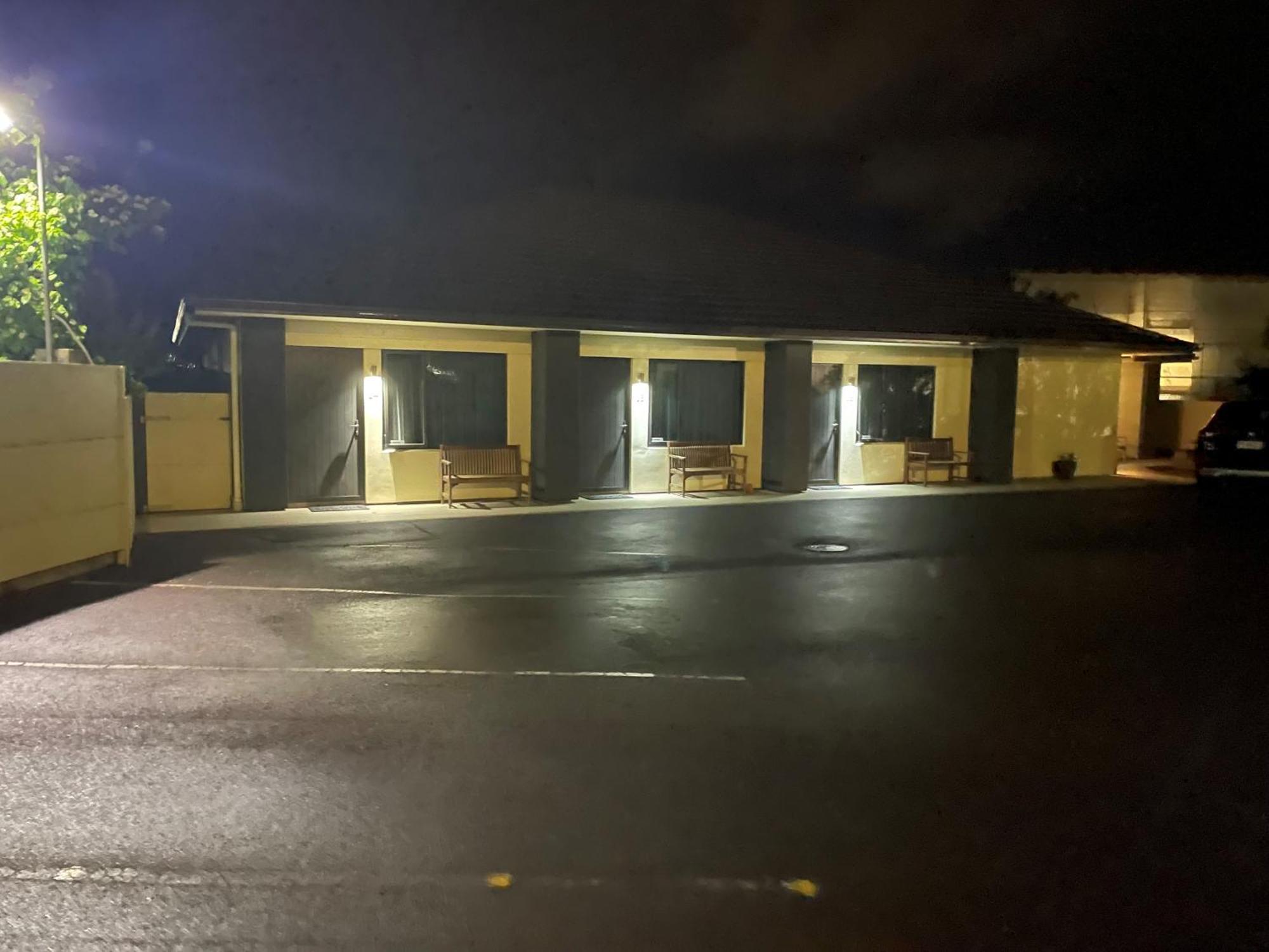 Kauri Court Motel Palmerston North Exterior foto
