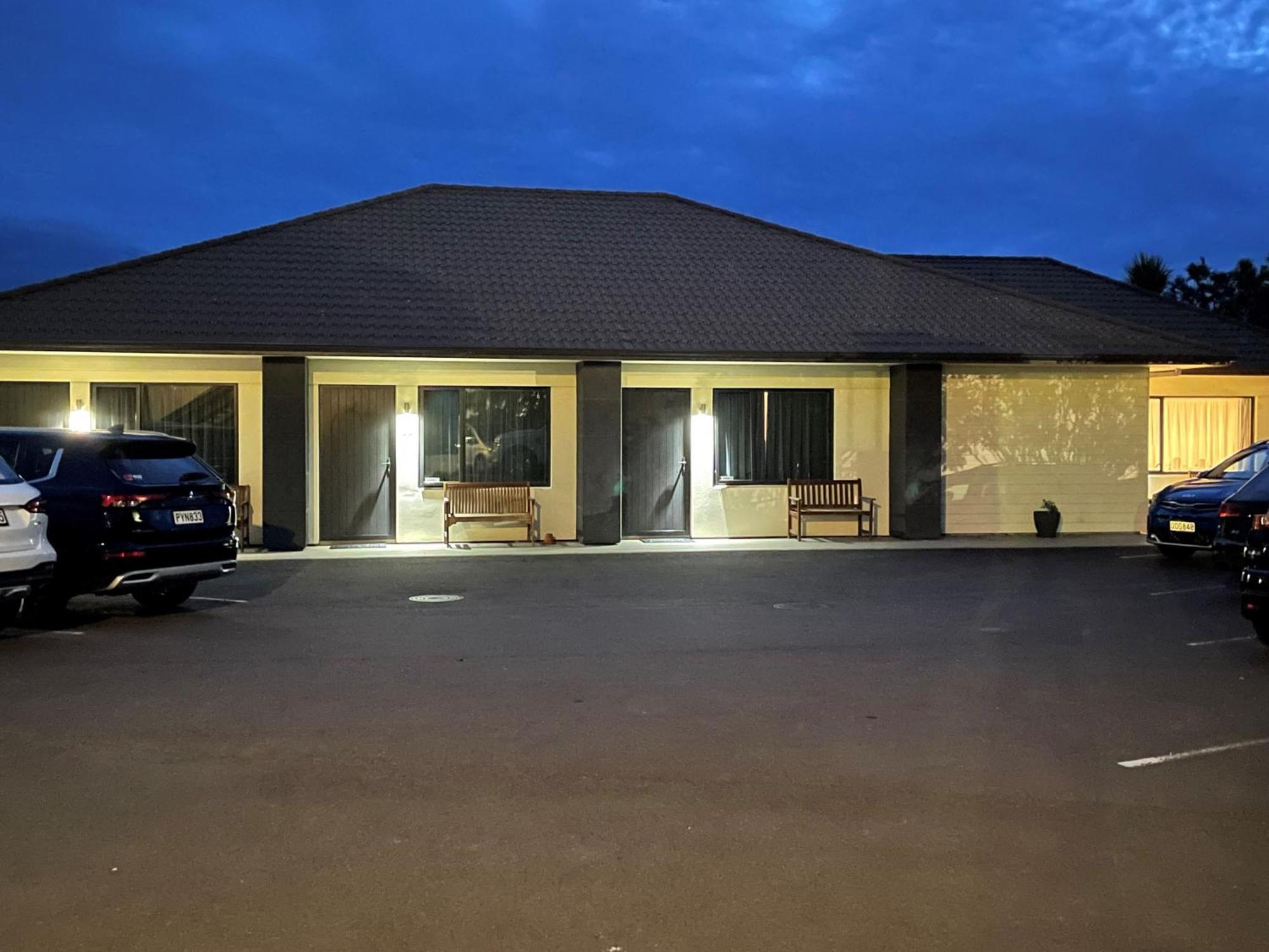 Kauri Court Motel Palmerston North Exterior foto