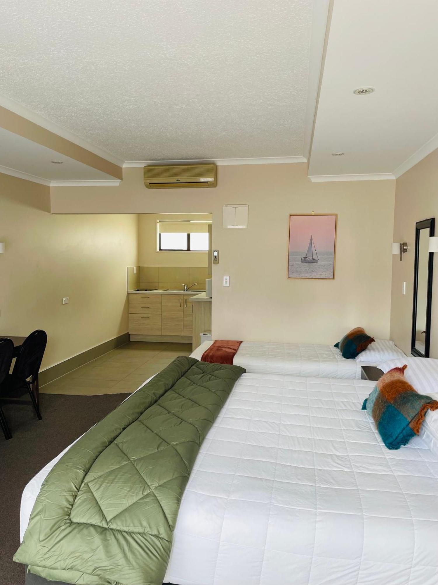 Kauri Court Motel Palmerston North Exterior foto